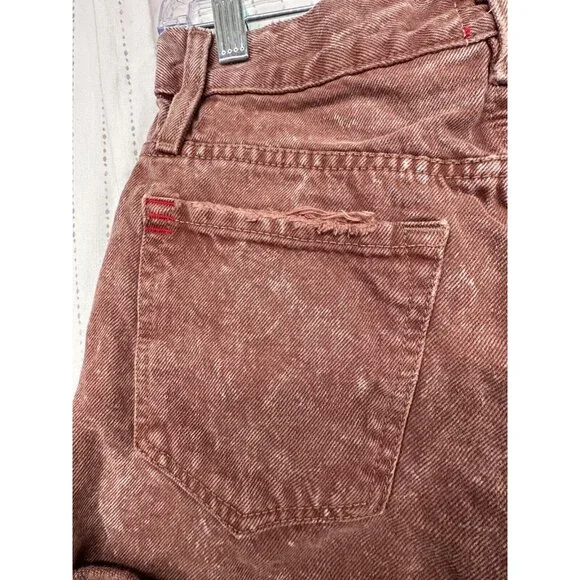 BDG Womens Shorts Sz 26 Mom High Rise Cinnamon Distressed Cuffed Outdoorsy Boho - Picture 7 of 14